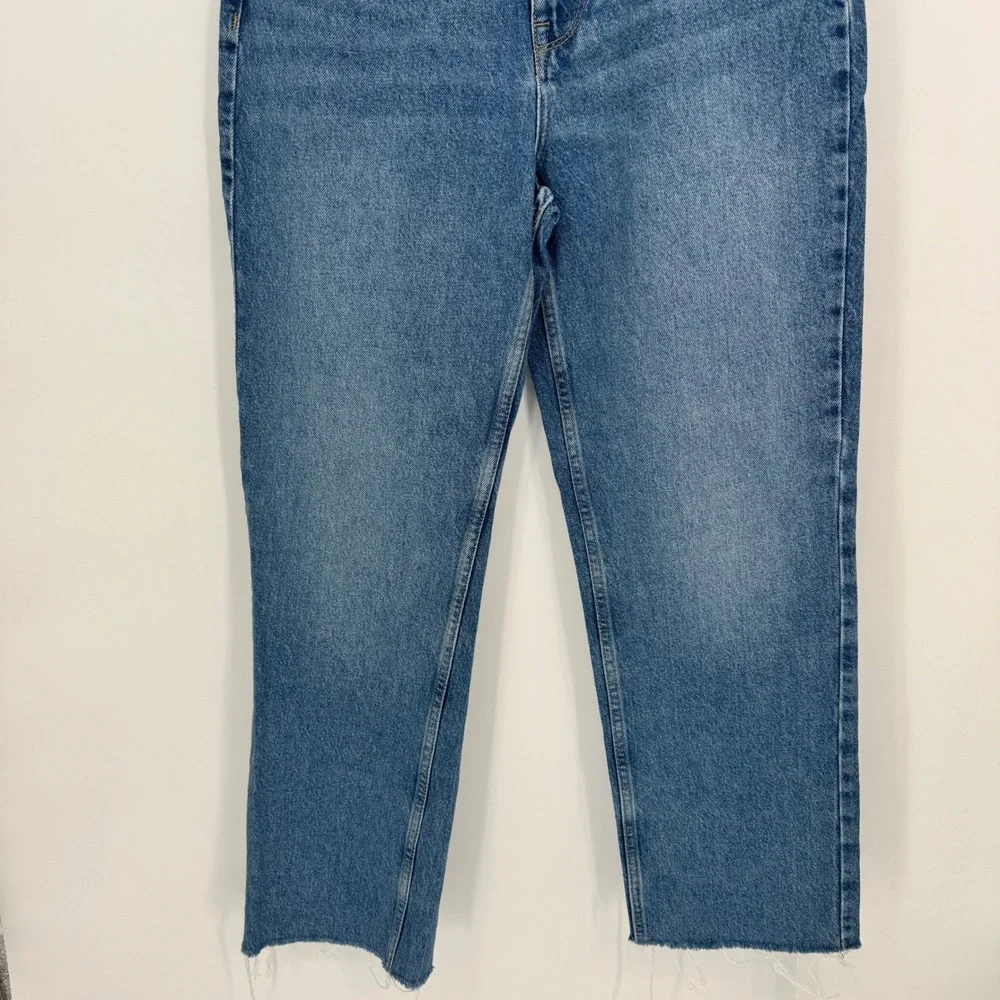 ZARA Women Blue Wash Straight Leg Raw Hem Denim Jeans Size 6‎